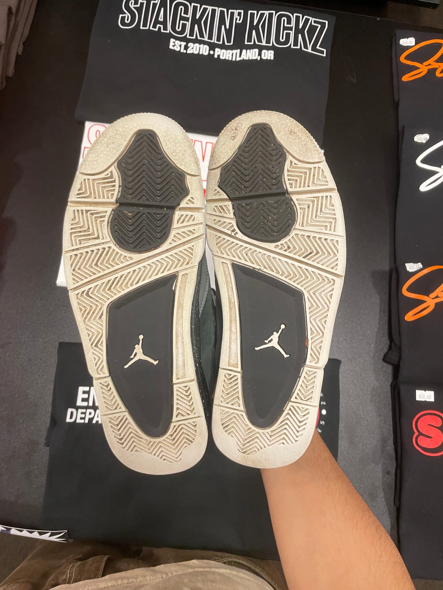 jordan 4 fear fours size 8.5 mens