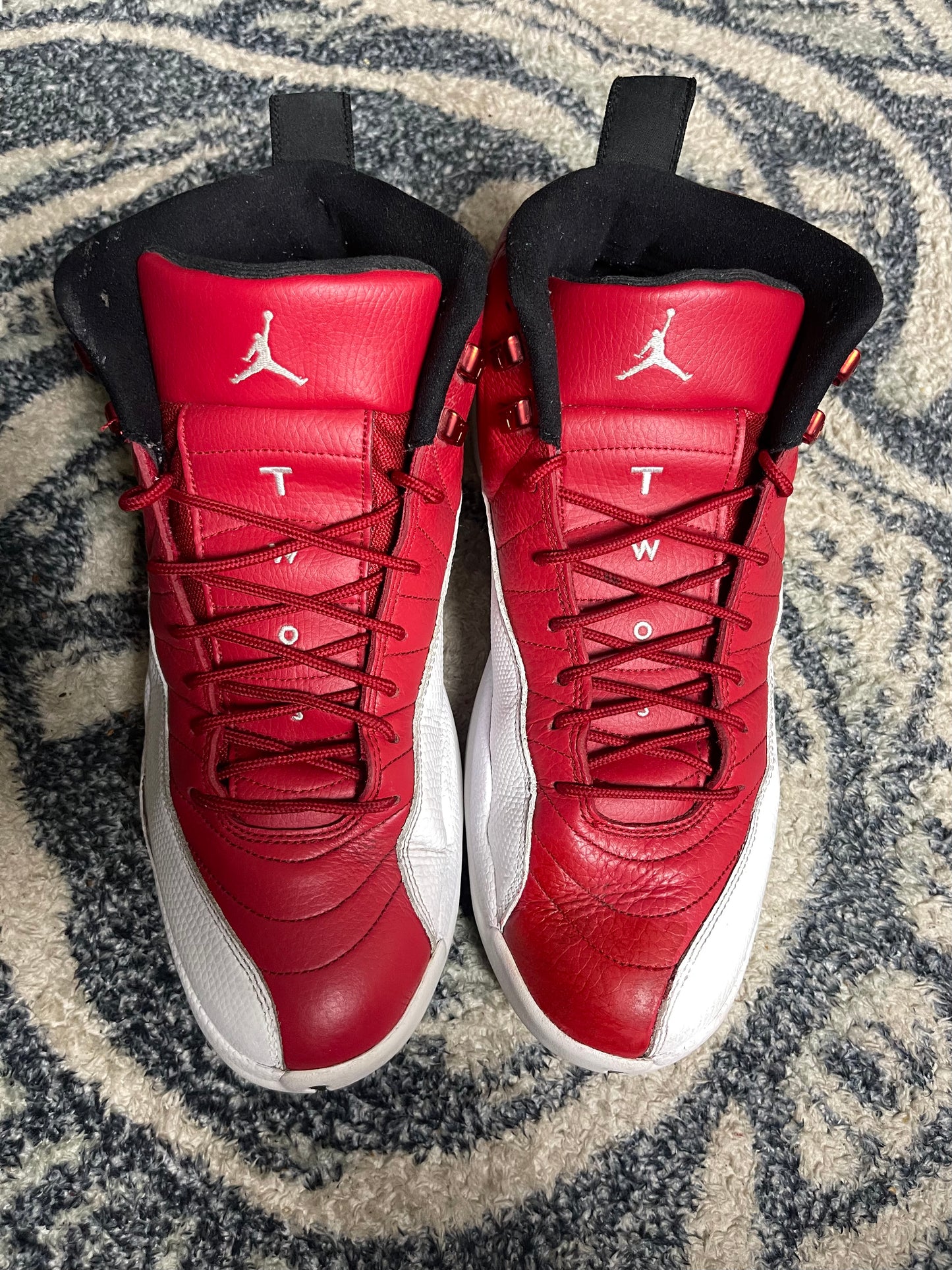 Gym red 12s size 12