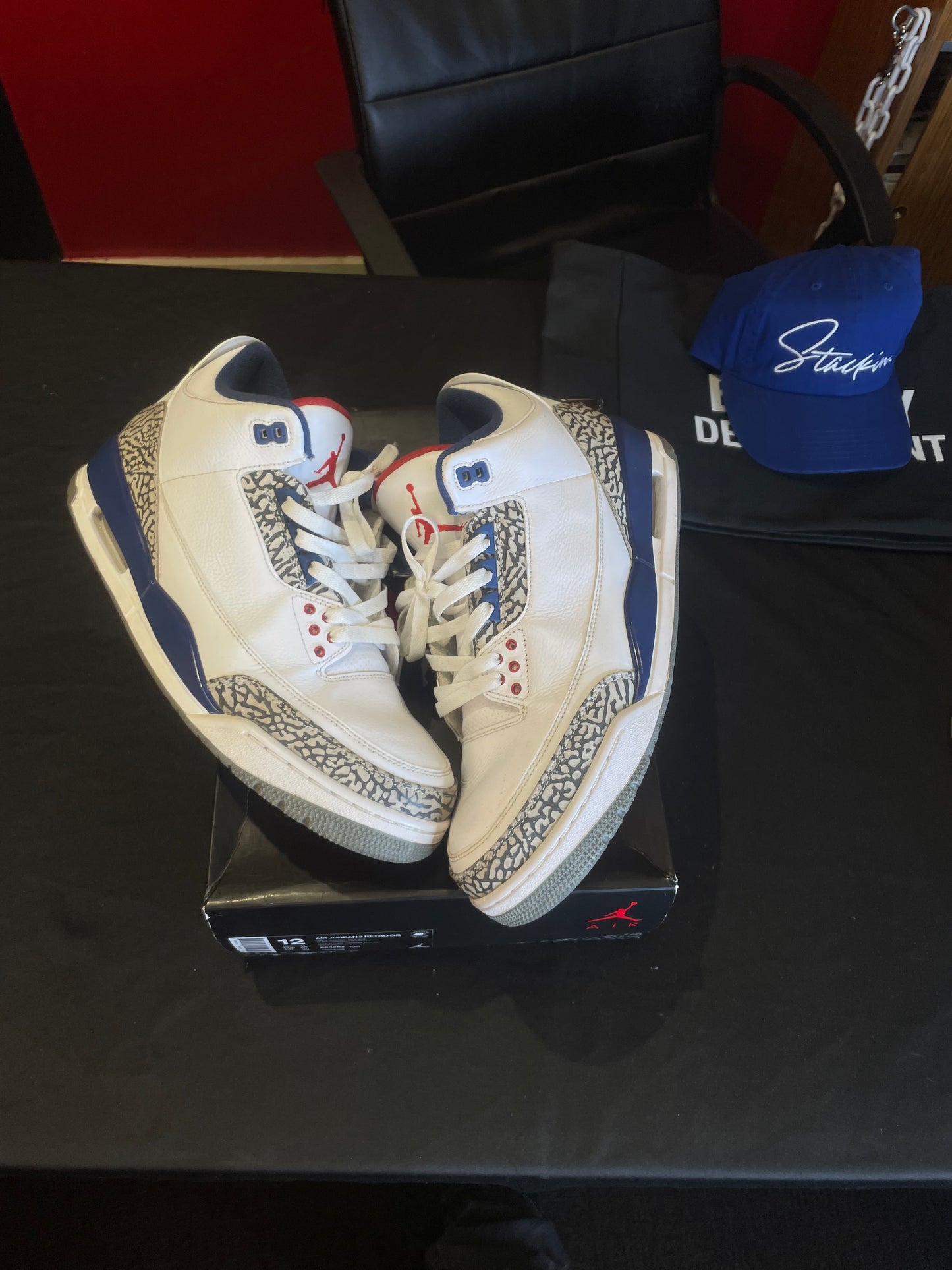 Jordan 3 true blue