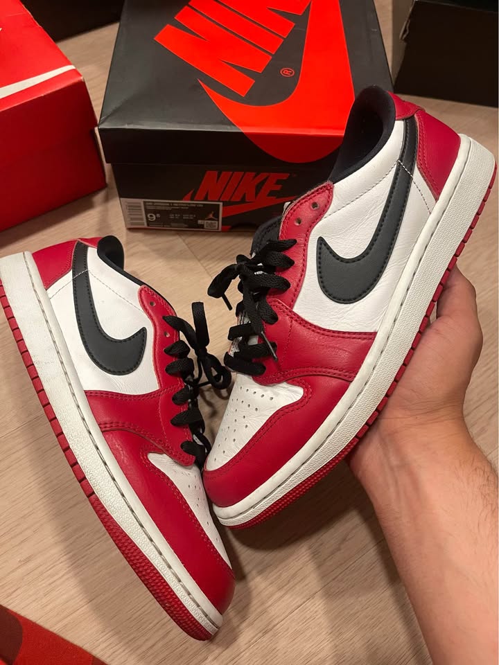 Jordan 1 Low Chicago – photo 1