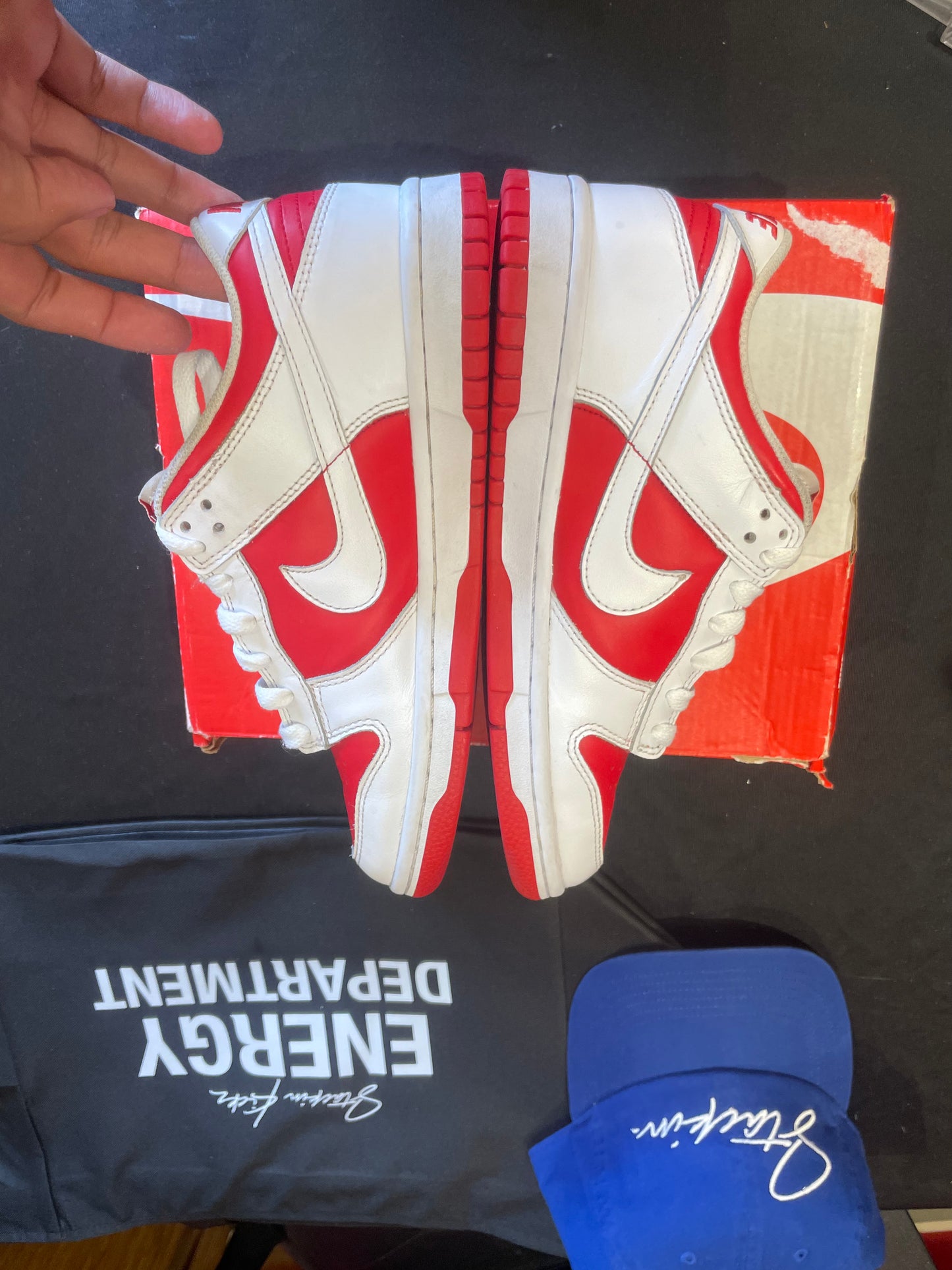 Nike dunk gym red size 6