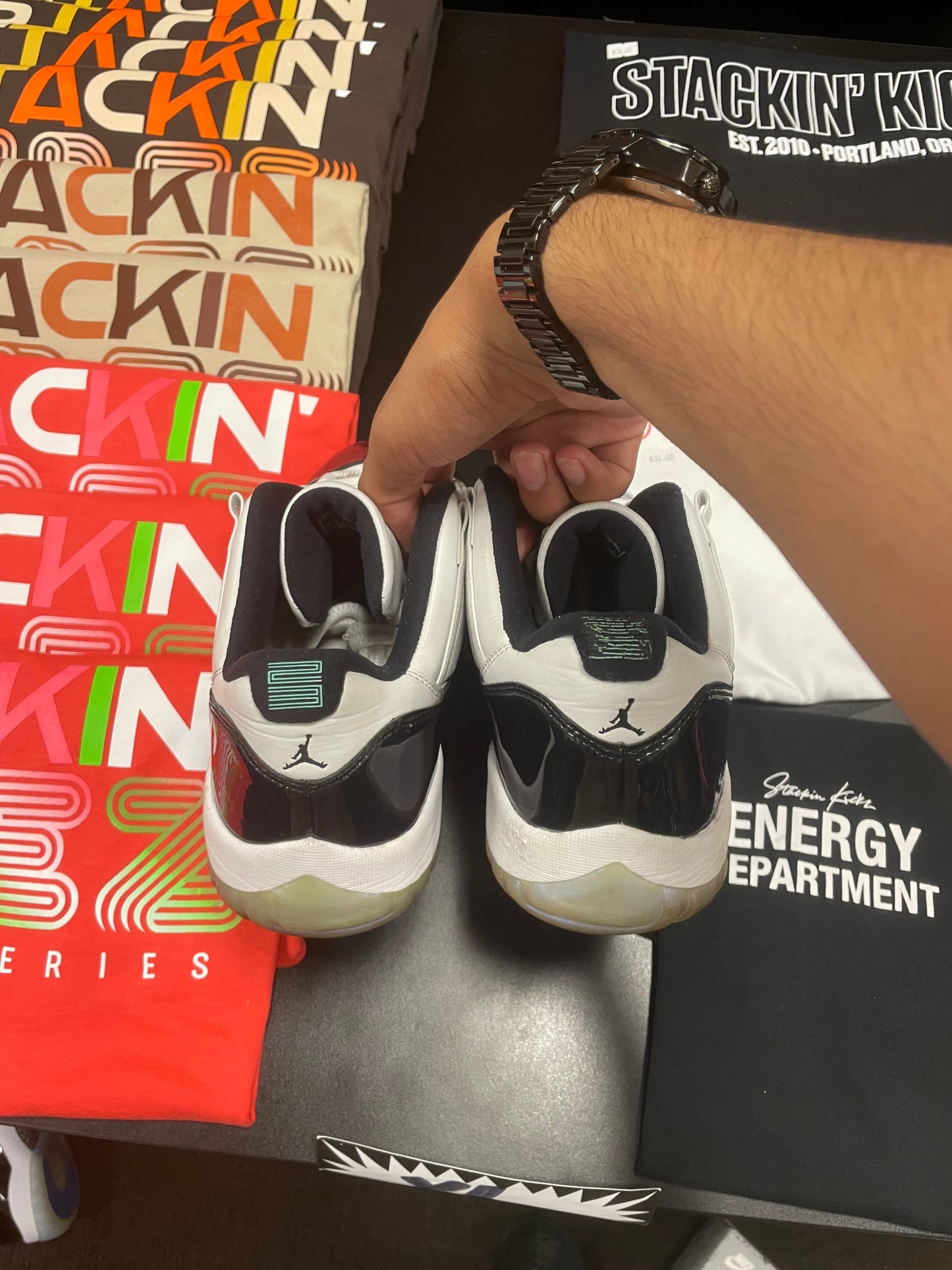 jordan 11 low size 12